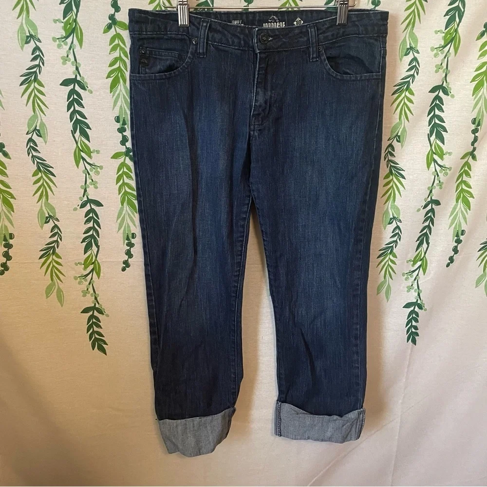 Size 10 Jordache Premium Ruby Straight Crop Capri - Dark Wash B2 - Picture 1 of 6